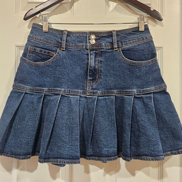 Wild Fable Pleated Denim Mini Skirt Size 10 - Picture 5 of 5